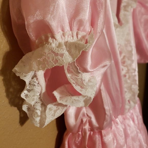 Dress - Picture 3 of 3